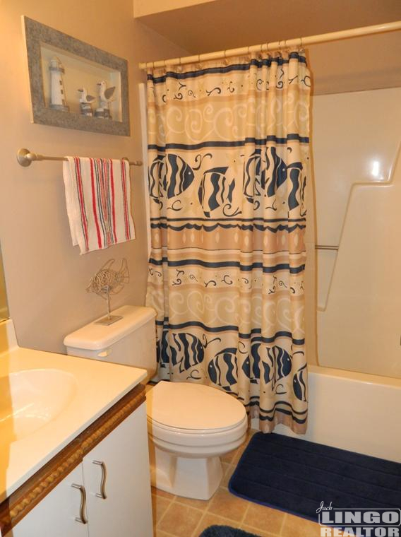 BermudaSeamist_3_bathroom1 3 BERMUDA SEA MIST  Rental Property