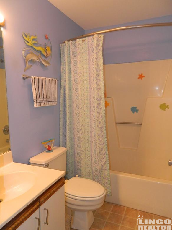 BermudaSeamist_3_bathroom2 3 BERMUDA SEA MIST  Rental Property