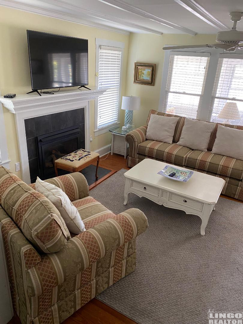 3+Oak+Ave+-+living+room+-+with+new+rug+&+furniture 3 OAK AVENUE  Rental Property