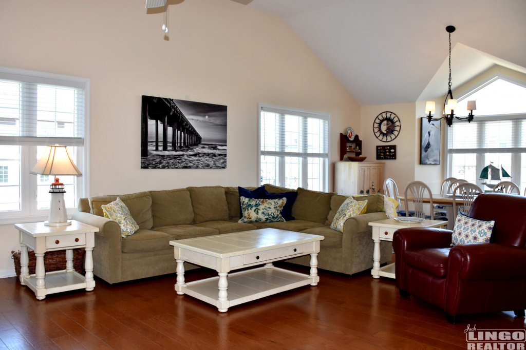 8 104 W Cape Shores Drive Rental Property