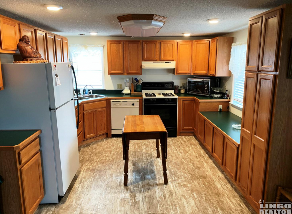 29094+kitchen+2 29094 Cedar Street Rental Property