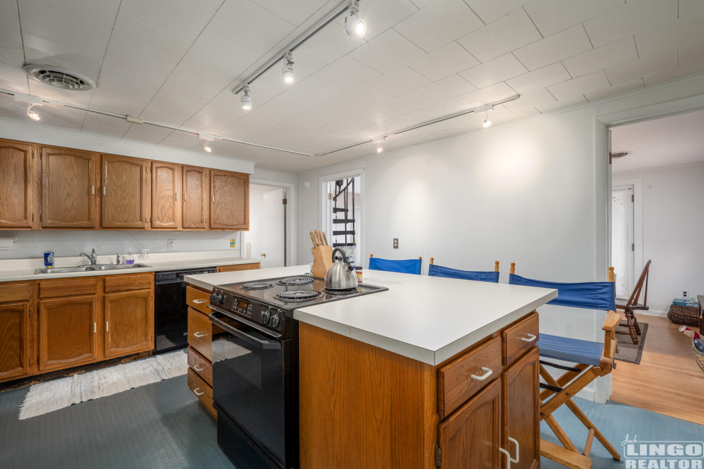 Copy+of+CanalW109-29kitchen 109 West Canal Street Rental Property