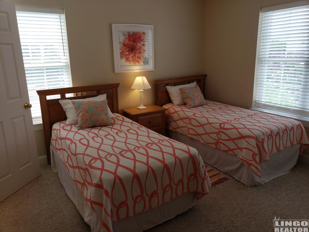 bedroom2 401 E Cape Shores Drive Rental Property