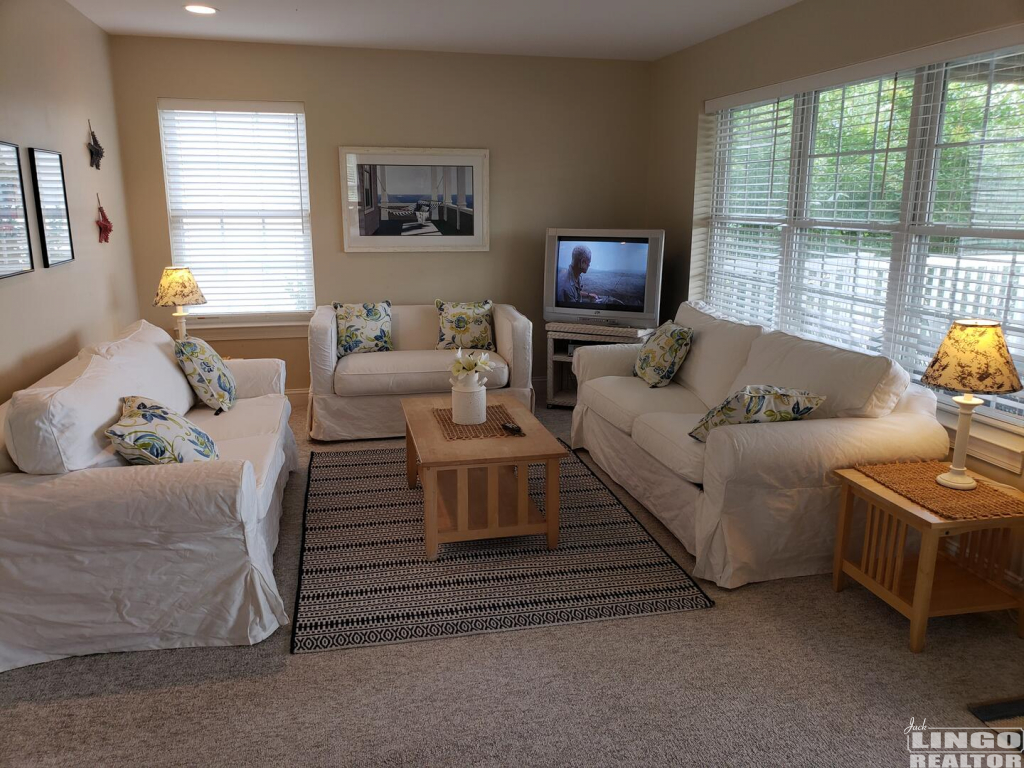 livingroom2 401 E Cape Shores Drive Rental Property