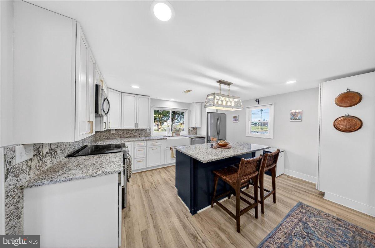 listing image