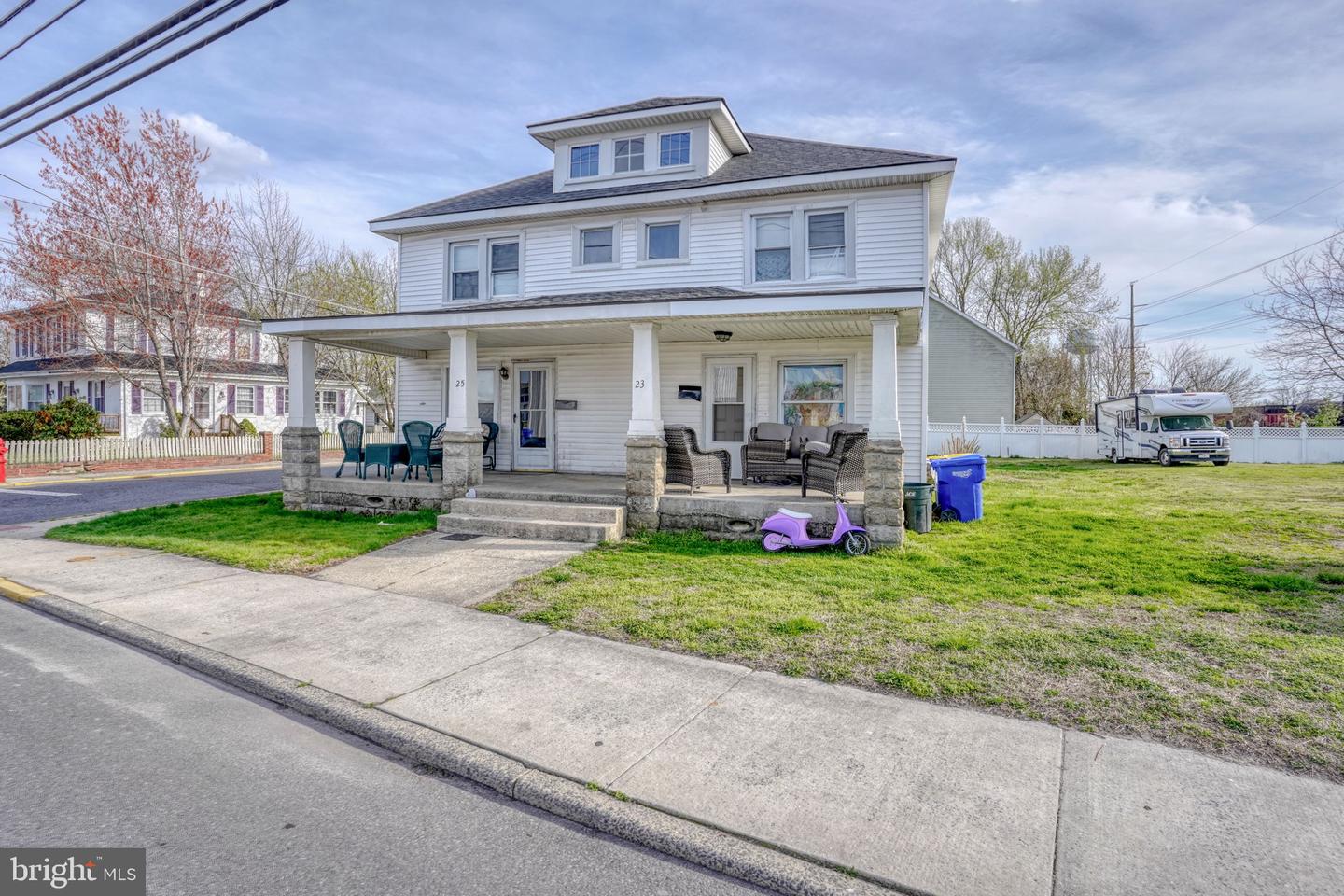 listing image