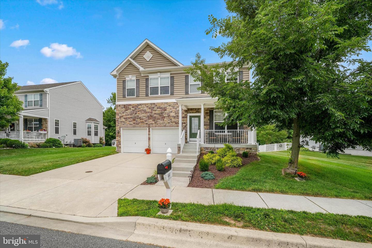 listing image