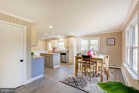 listing image