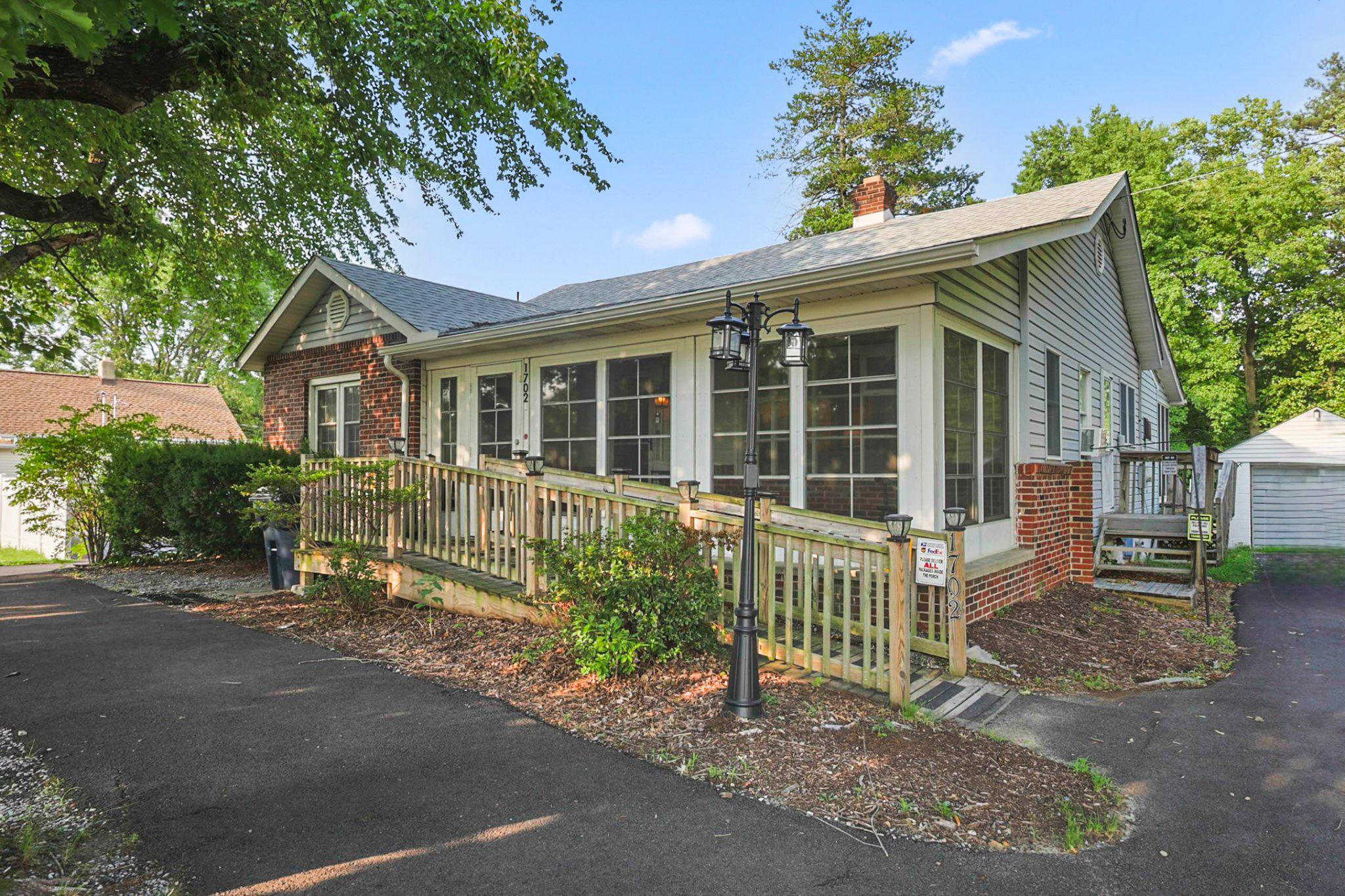 listing image