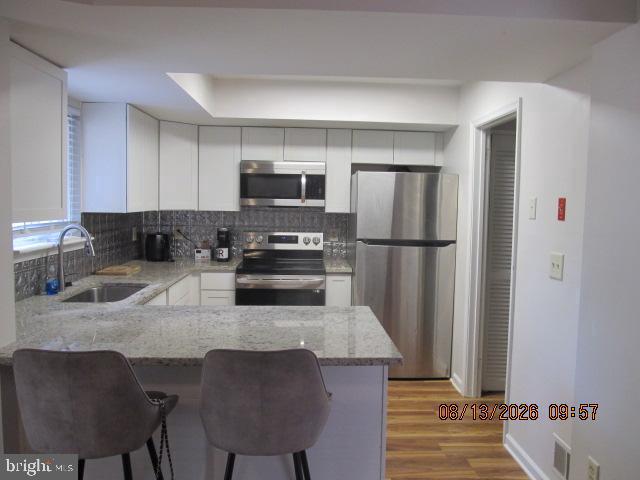 listing image