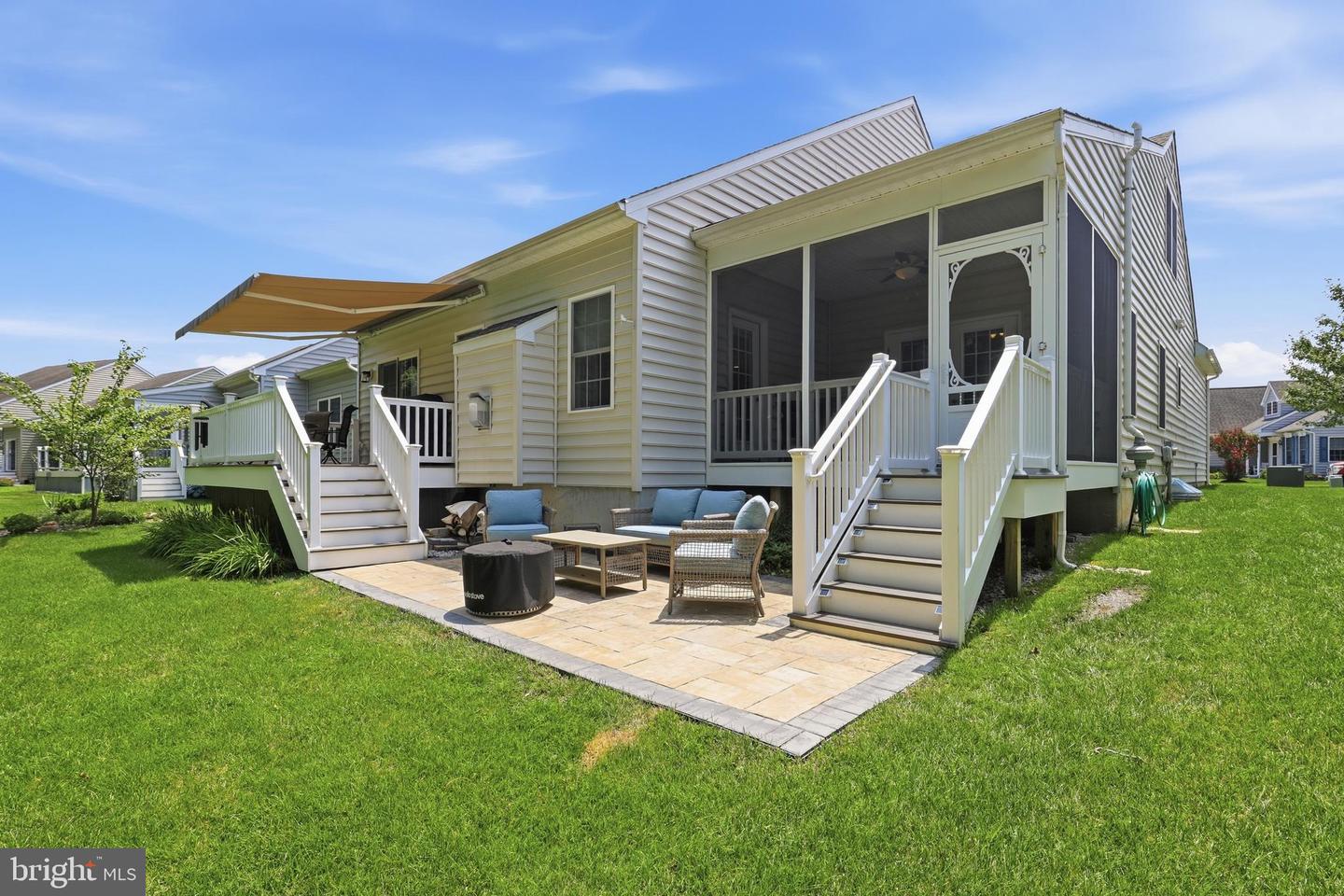 listing image