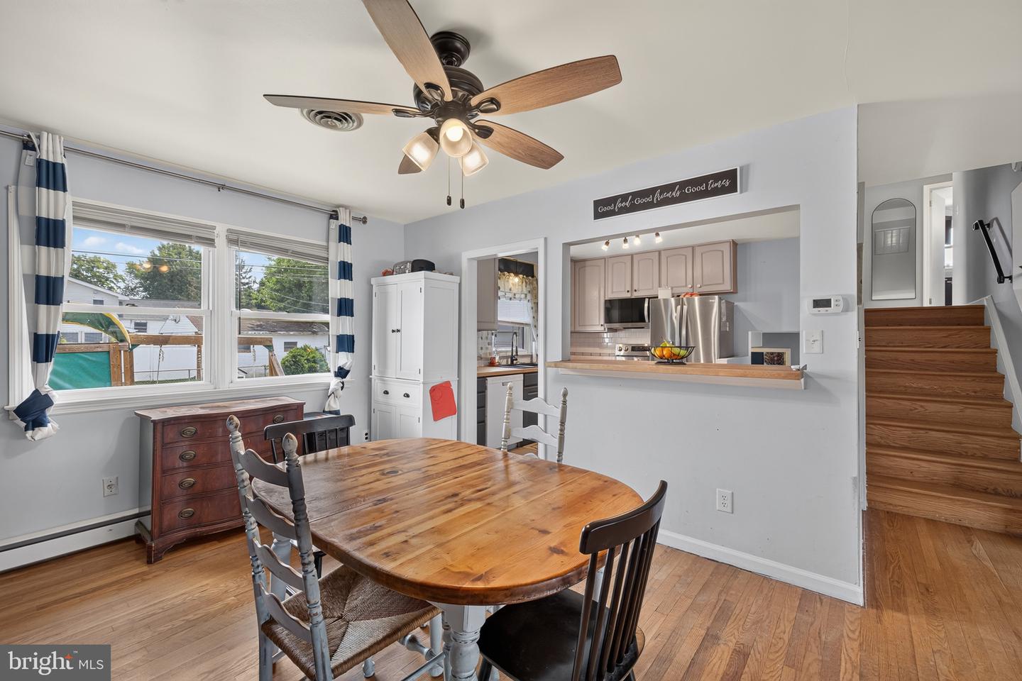 listing image
