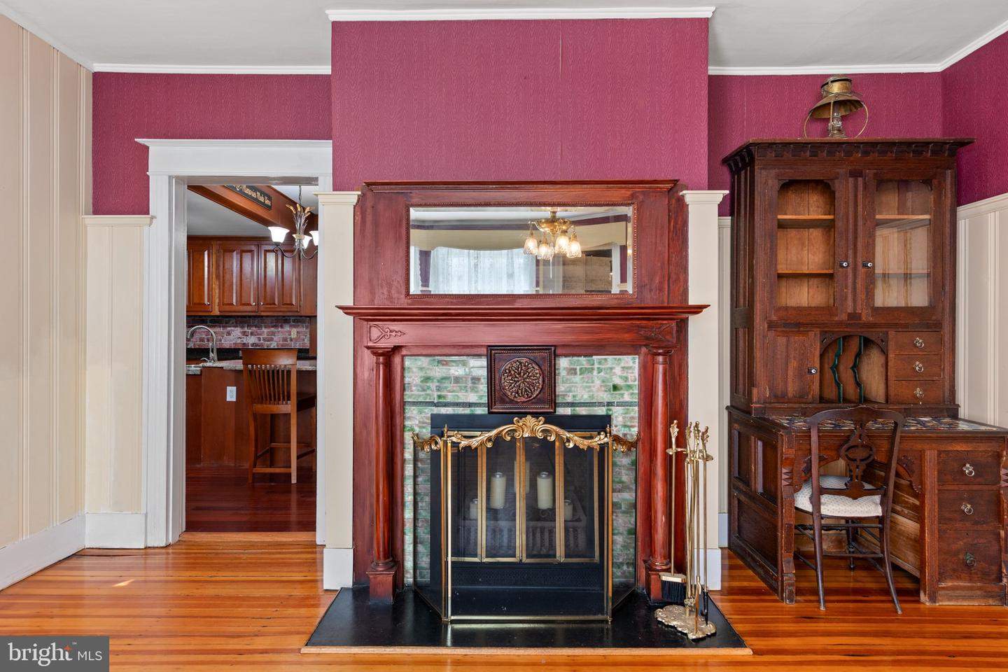listing image