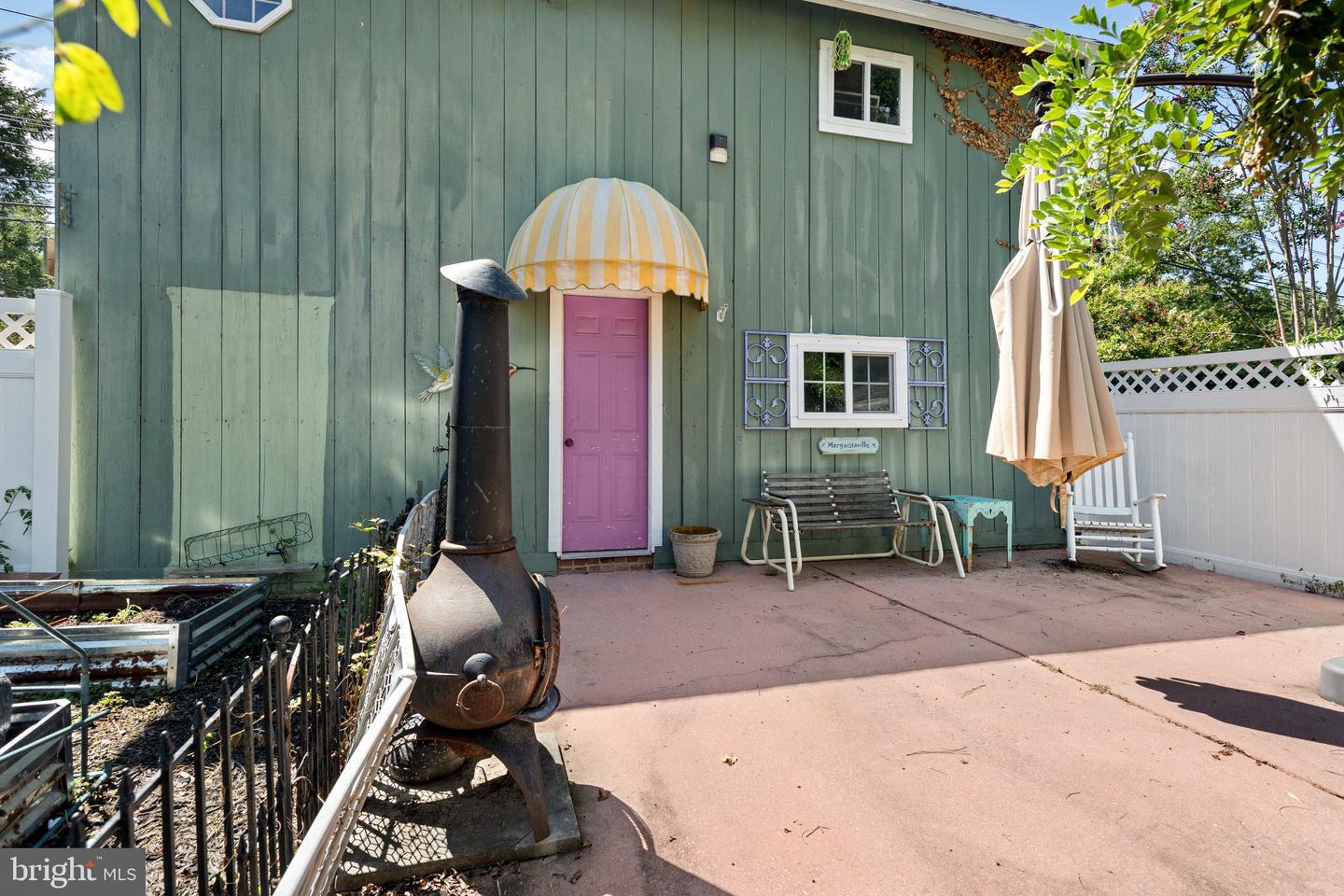 listing image