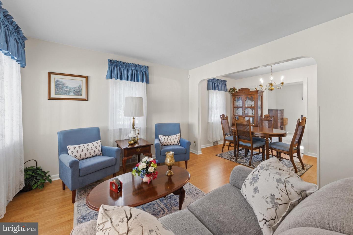 listing image