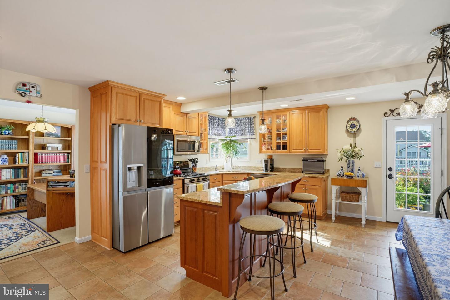 listing image