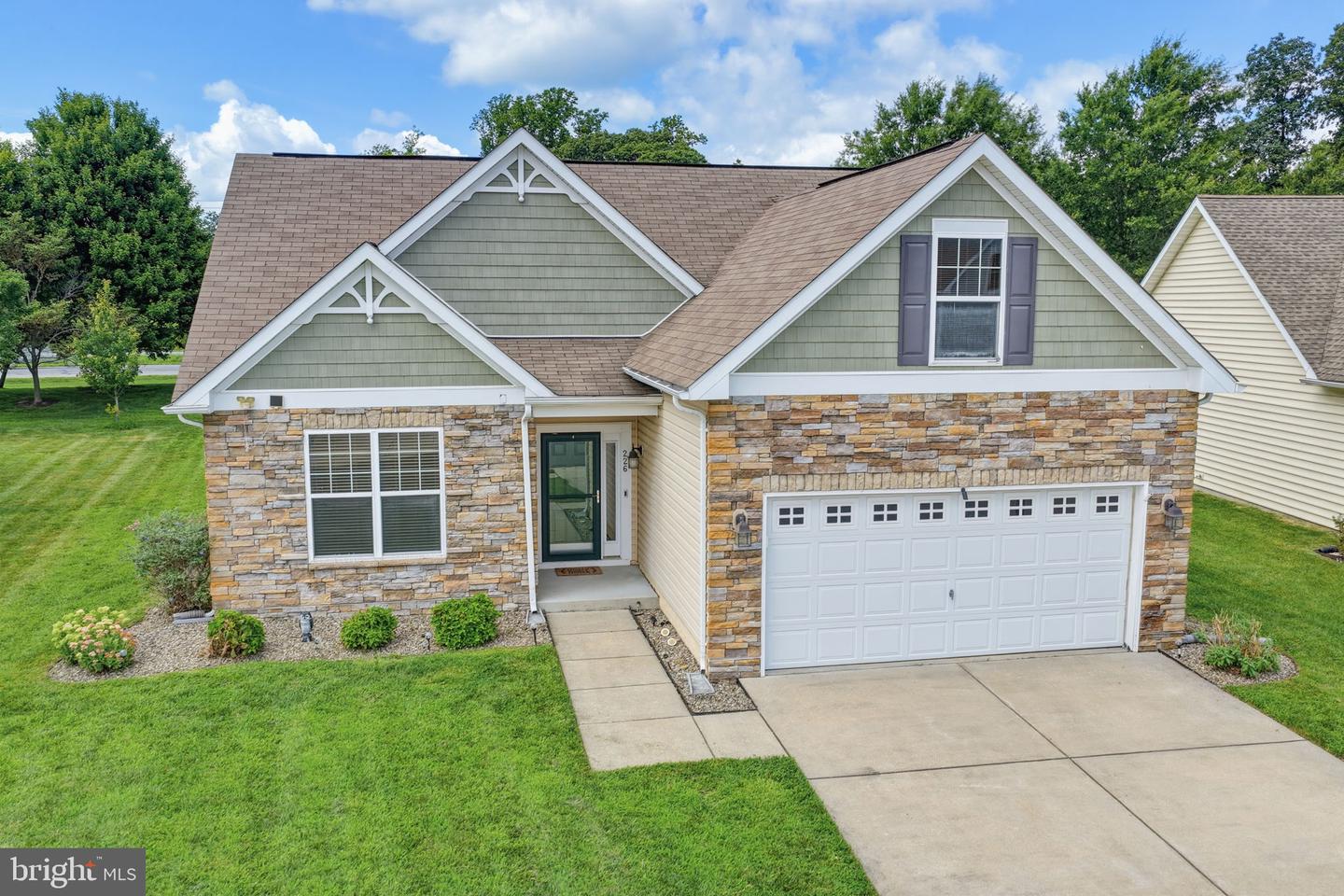 listing image