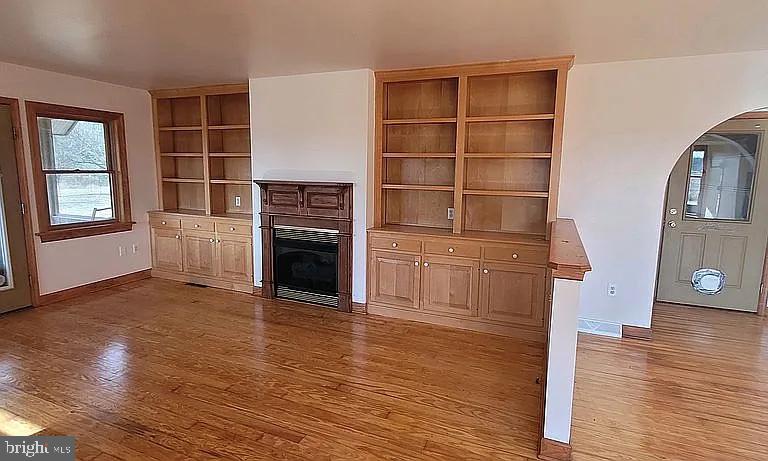 listing image