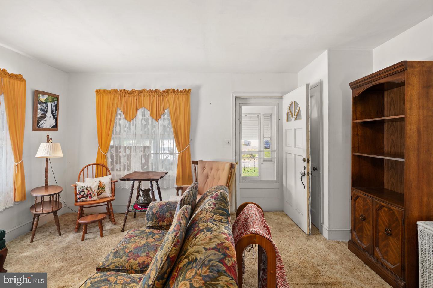 listing image