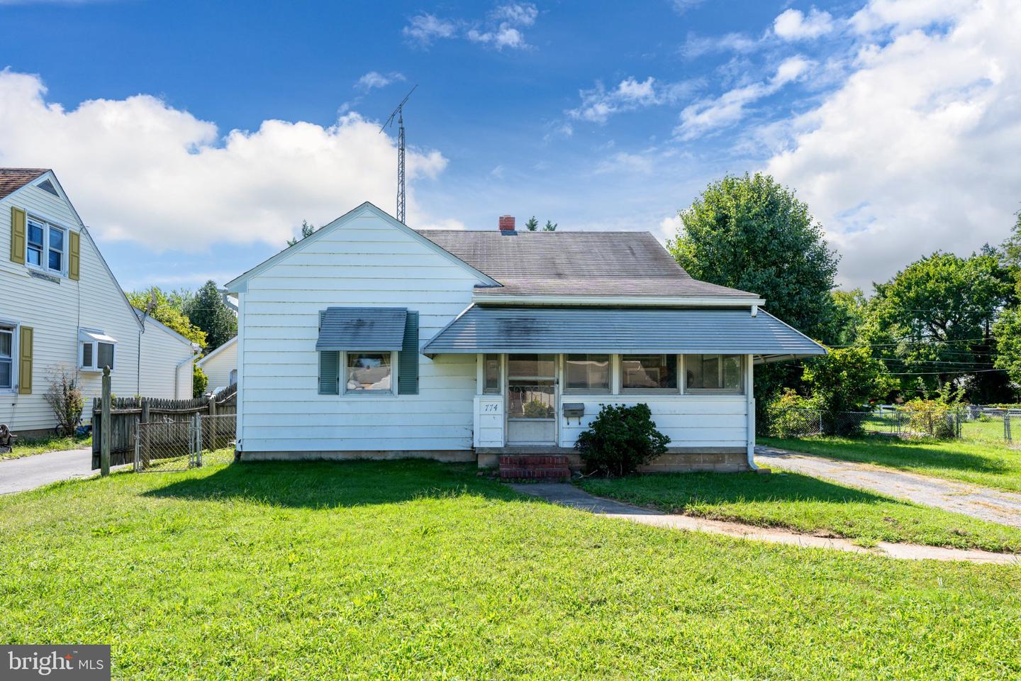 listing image