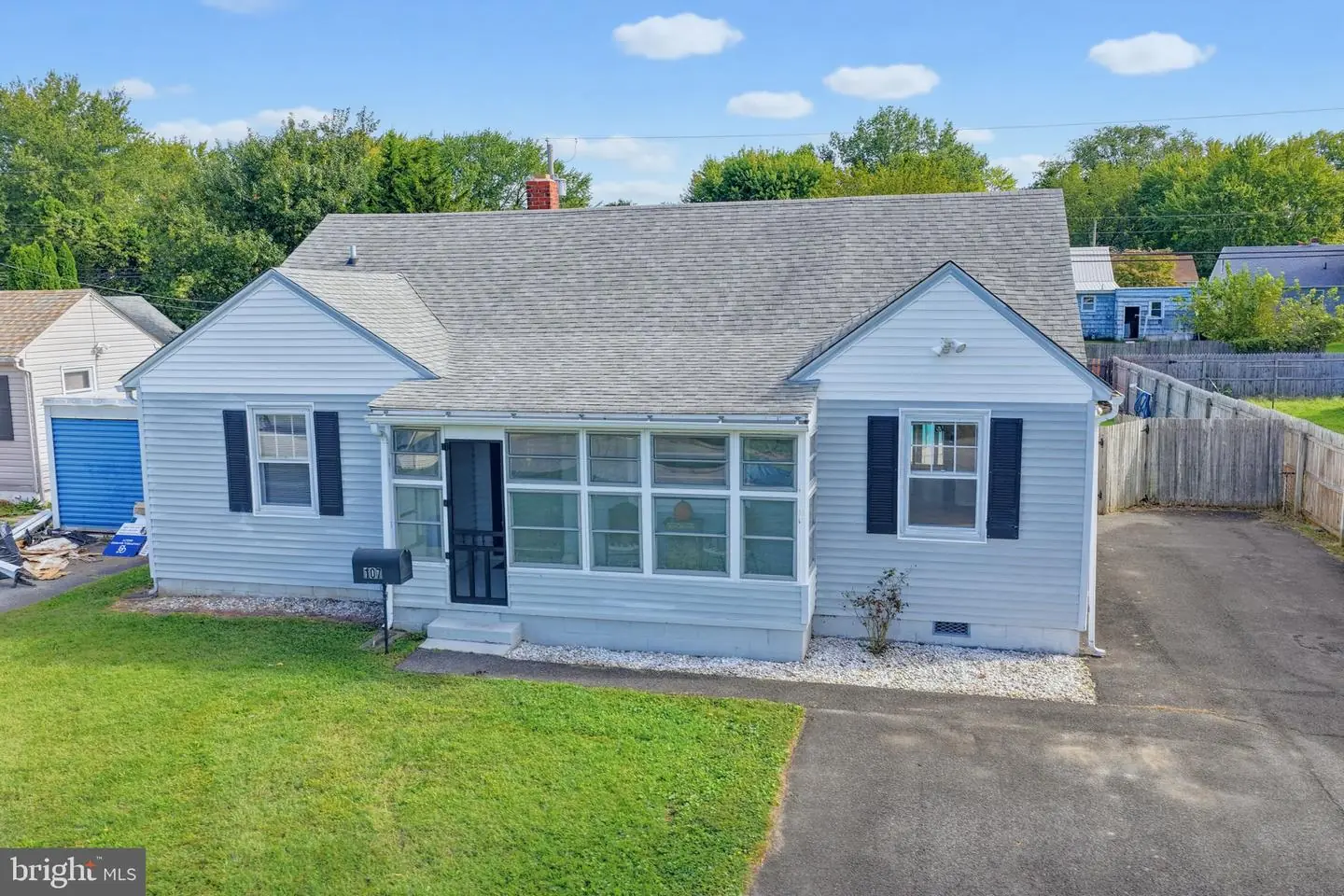 listing image