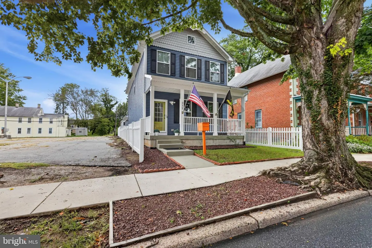 listing image