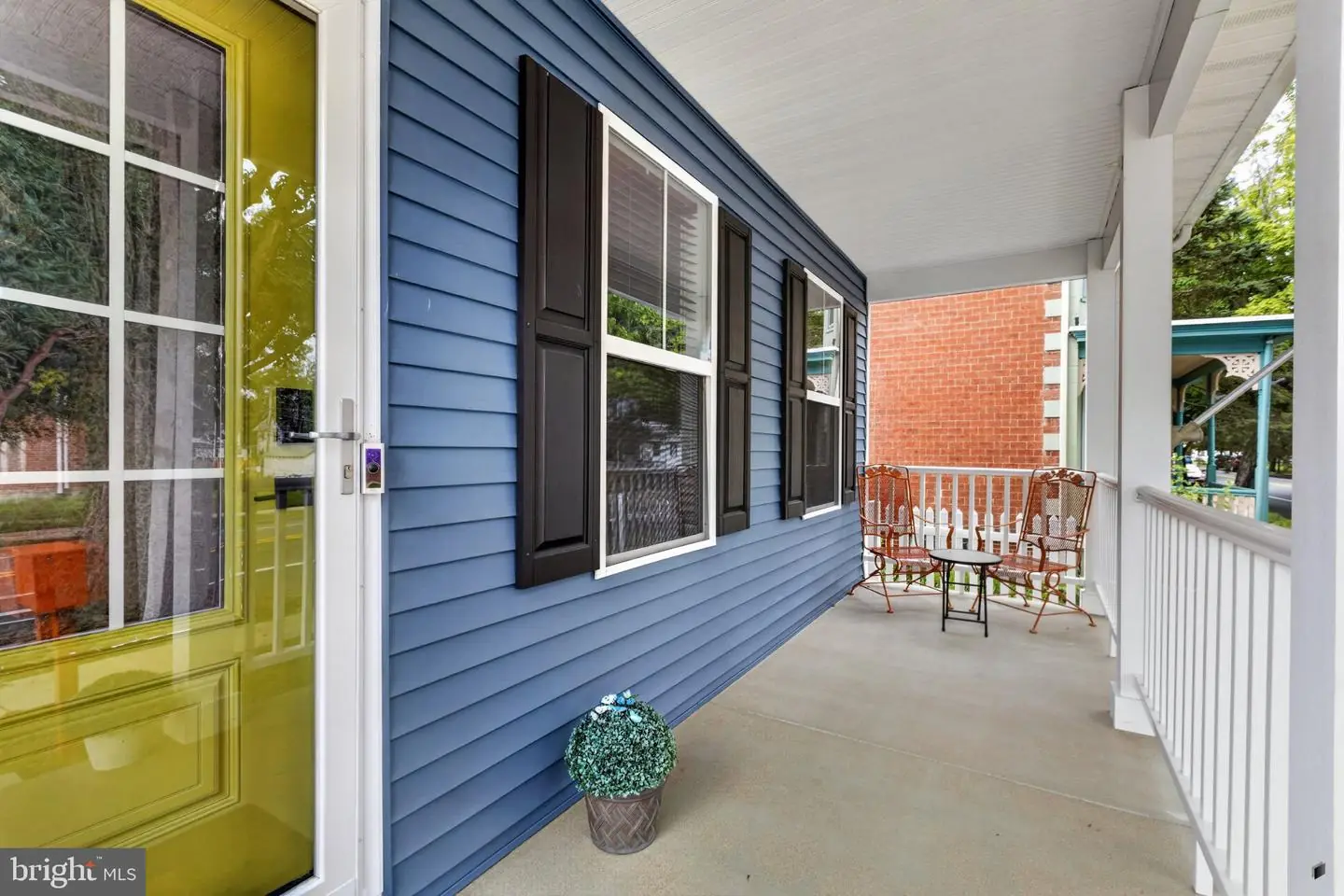 listing image