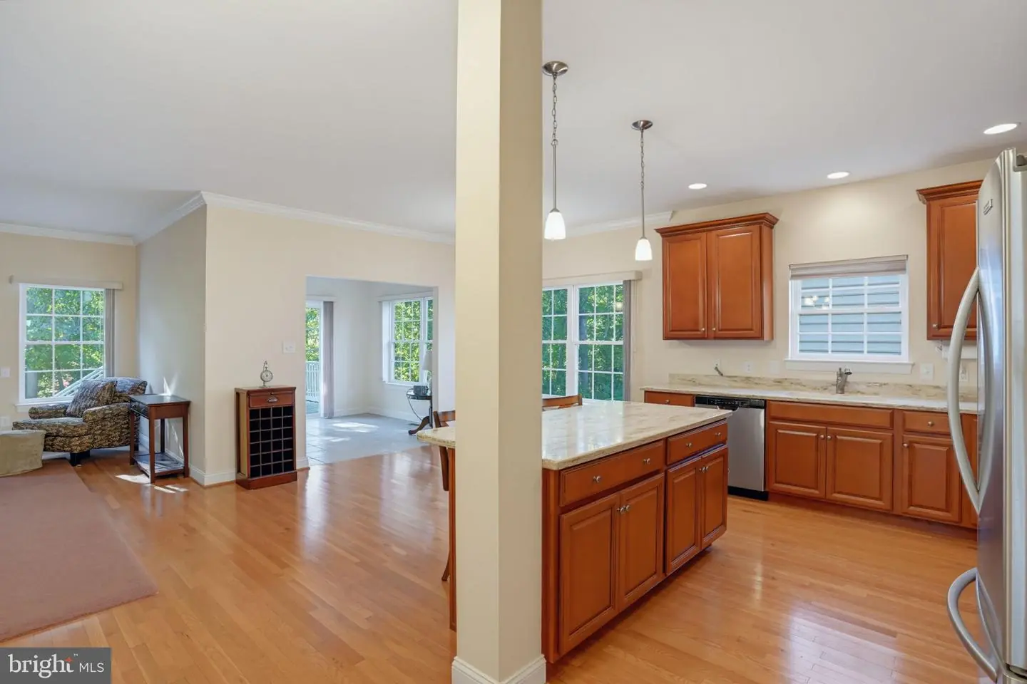 listing image