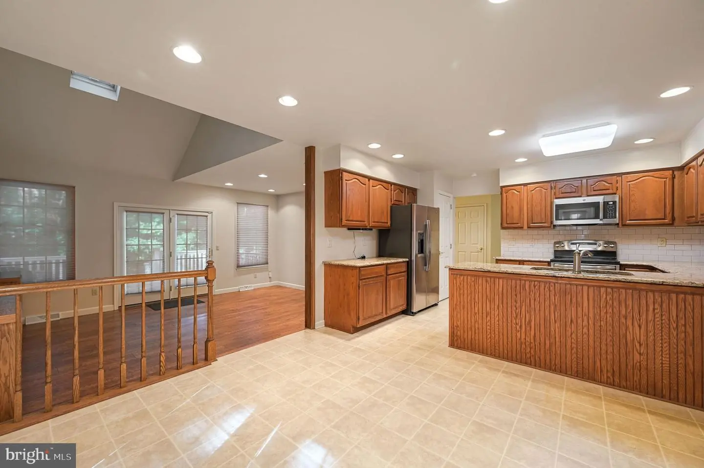 listing image