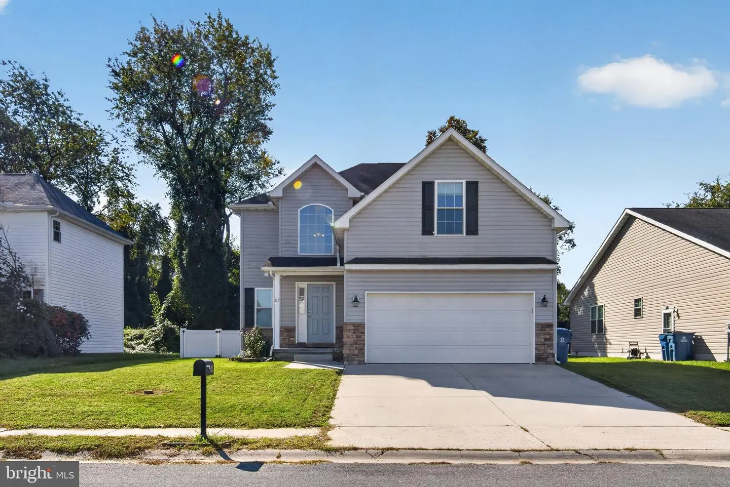 listing image