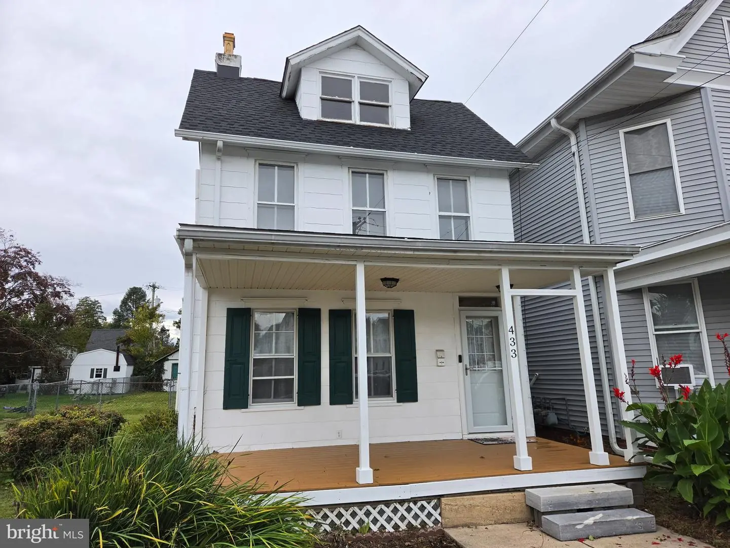 listing image