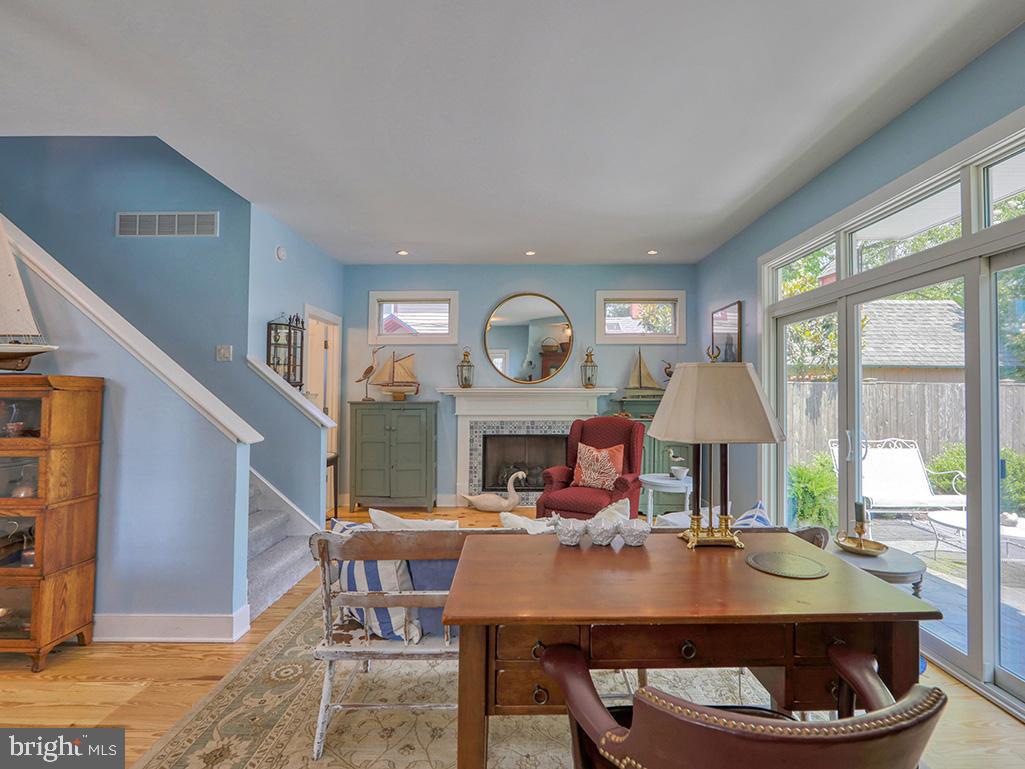 listing image