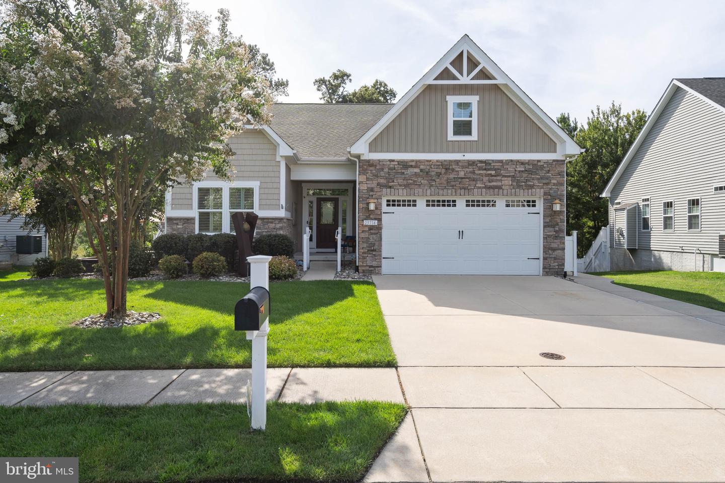listing image