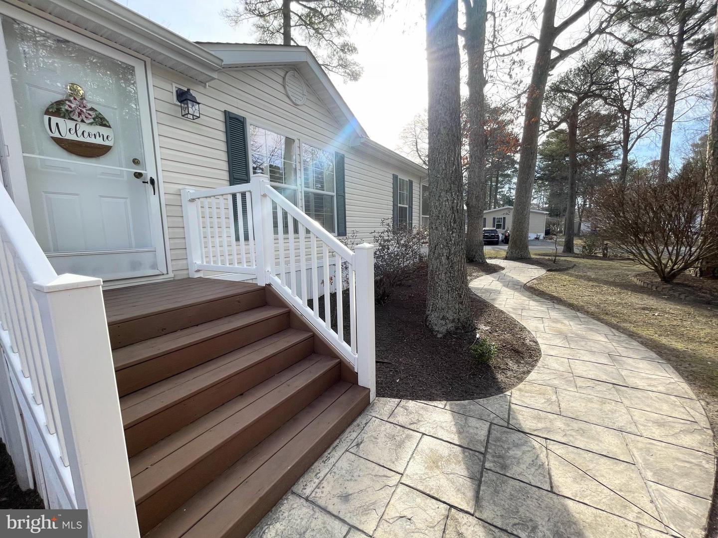listing image