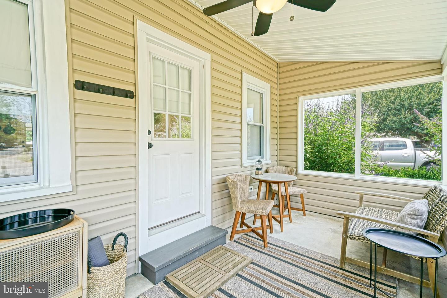 listing image