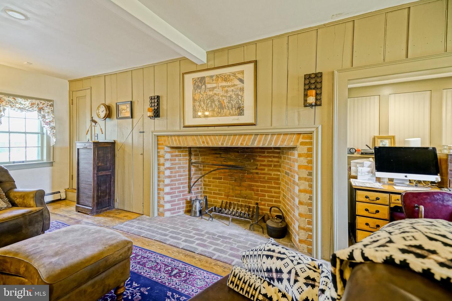 listing image