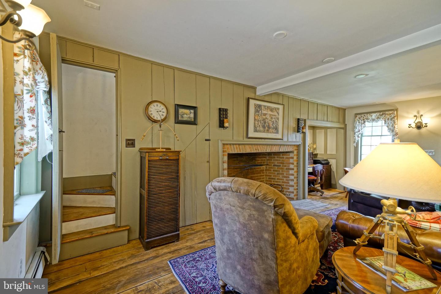 listing image