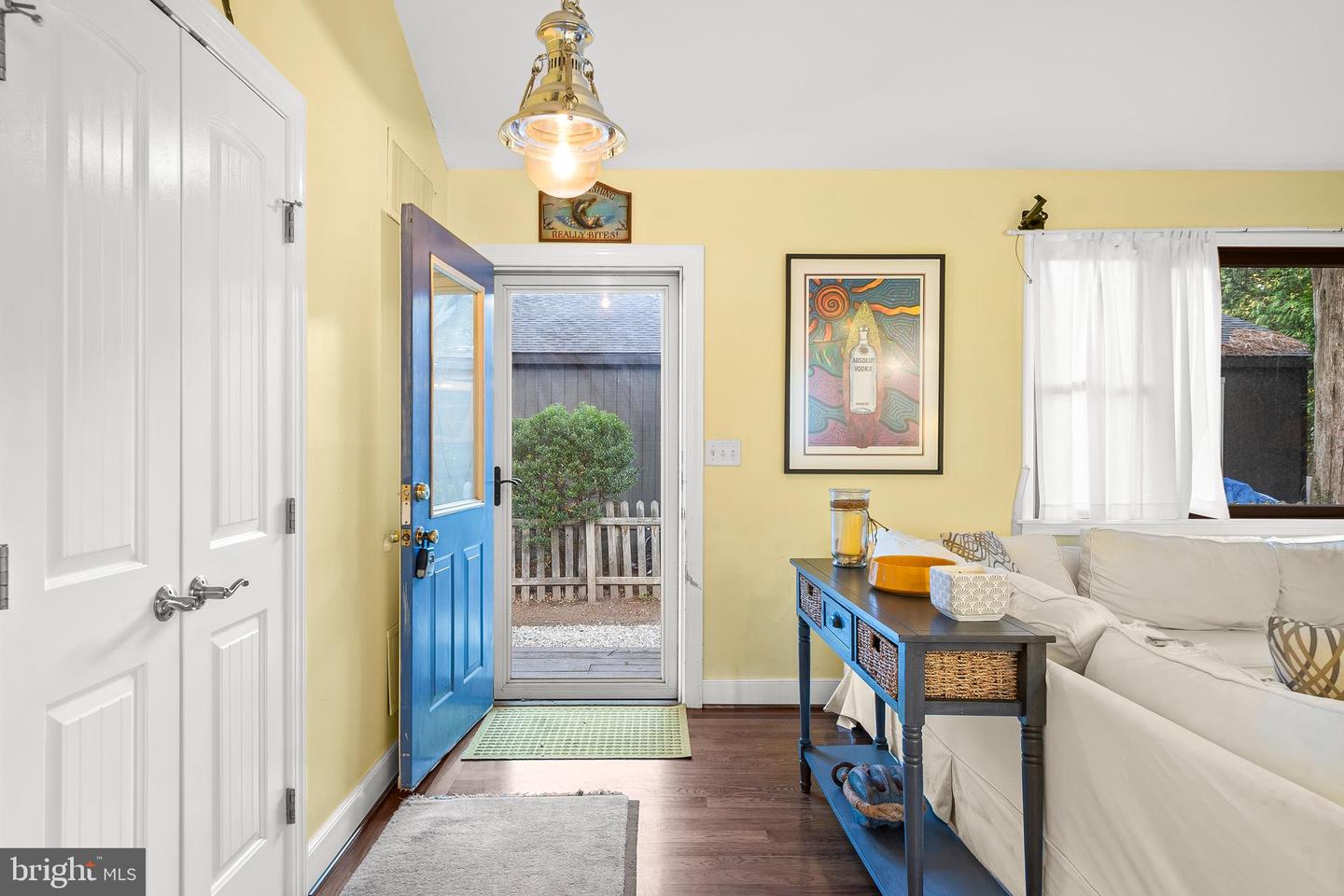 listing image