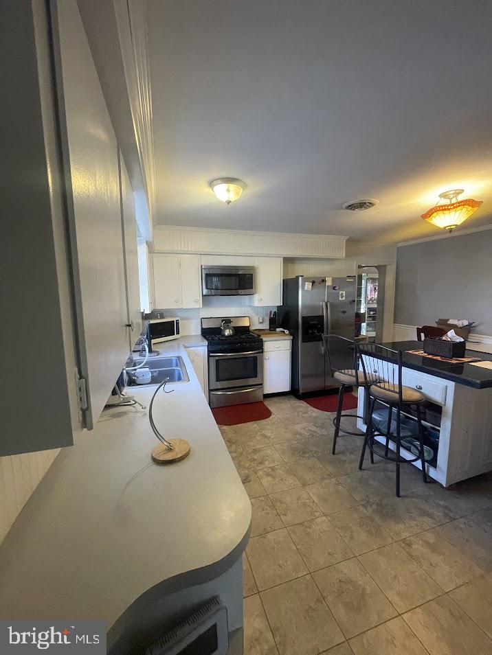 listing image