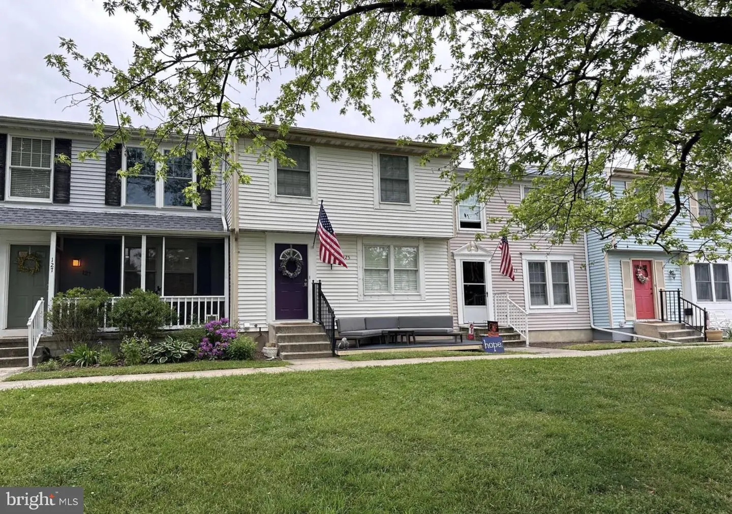 listing image