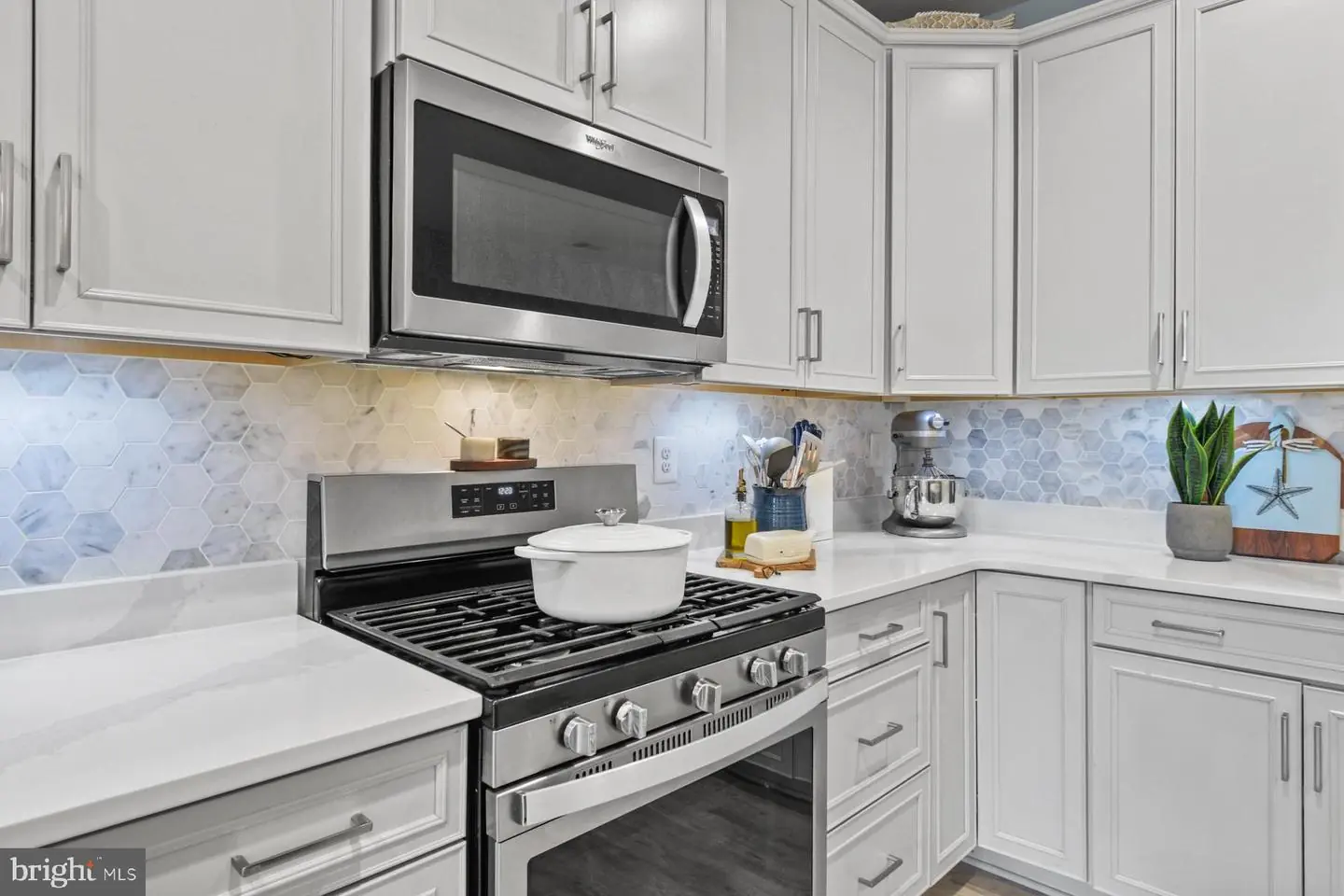 listing image