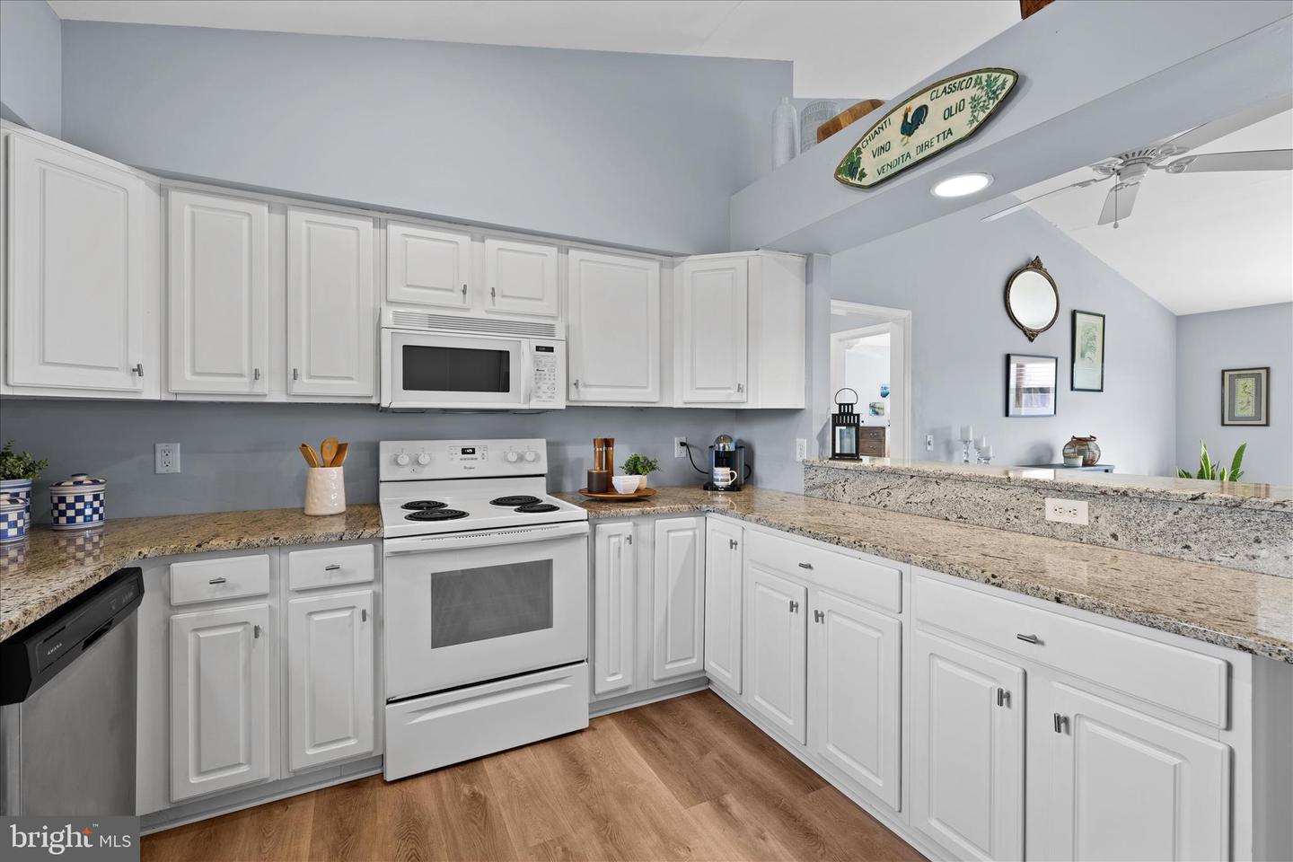 listing image