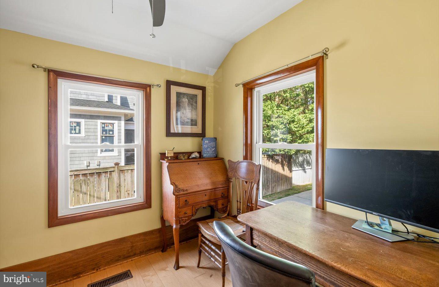 listing image