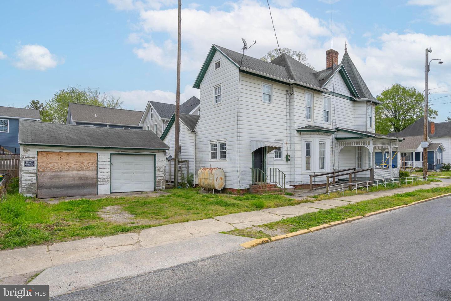 listing image