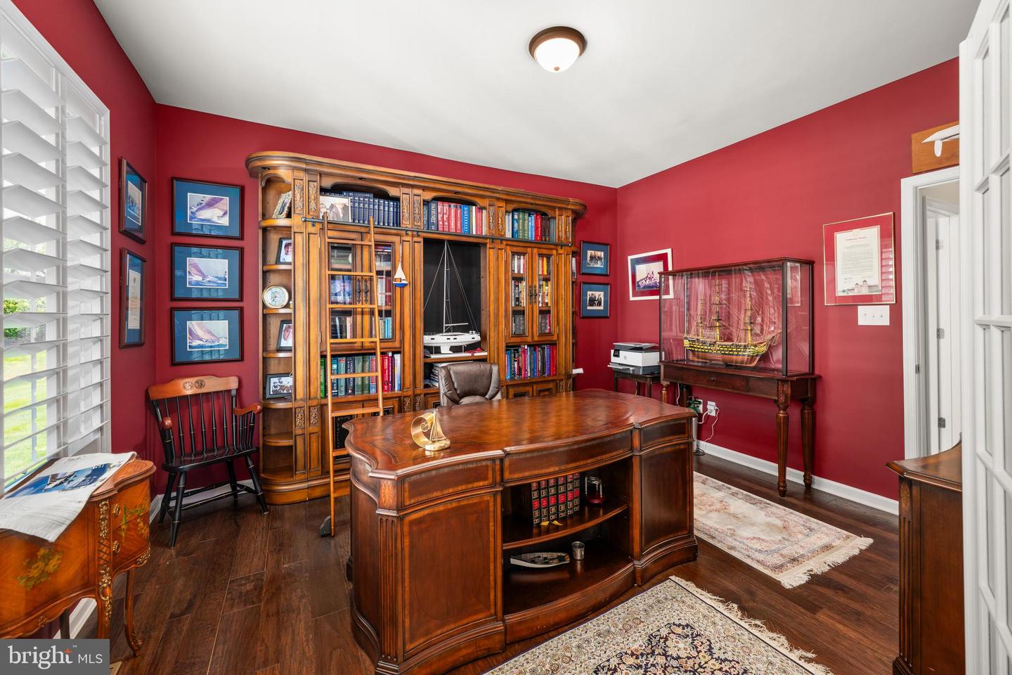 listing image