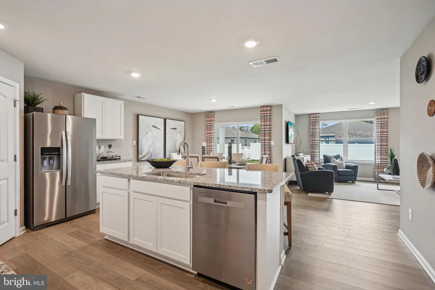 listing image
