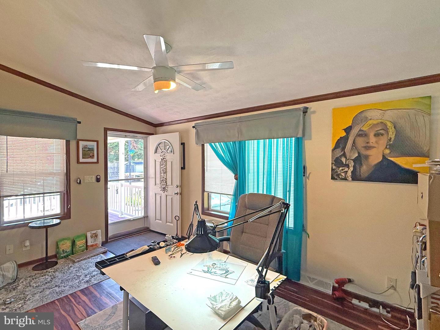 listing image