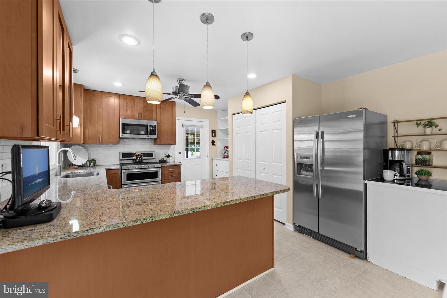 listing image