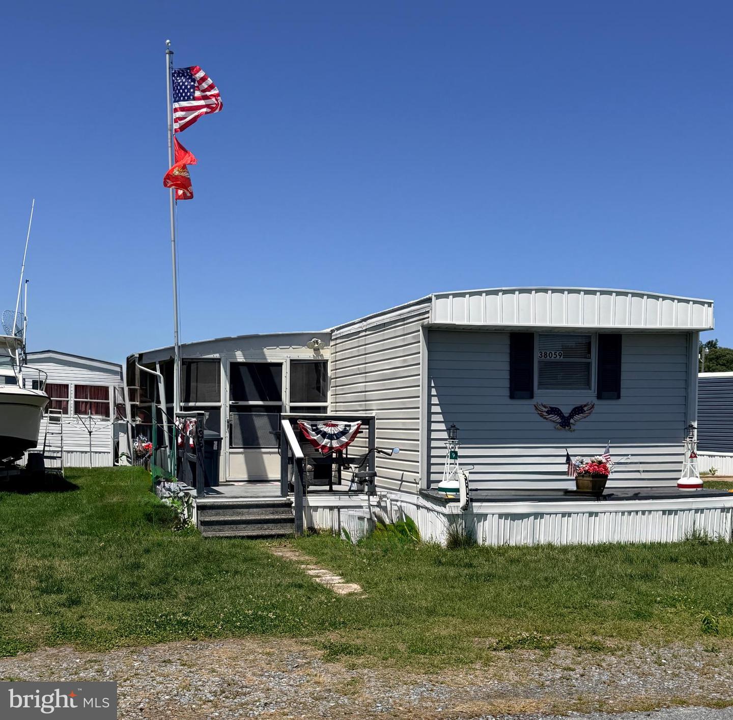 listing image