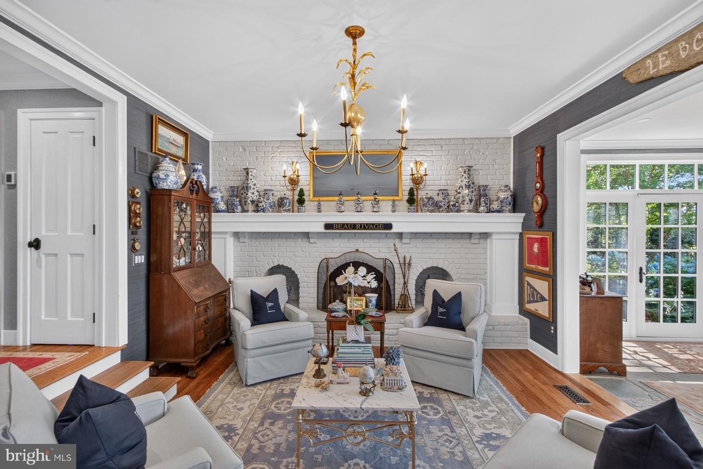 listing image